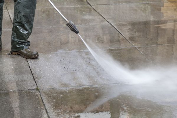 Concrete Power Washing in Mequon