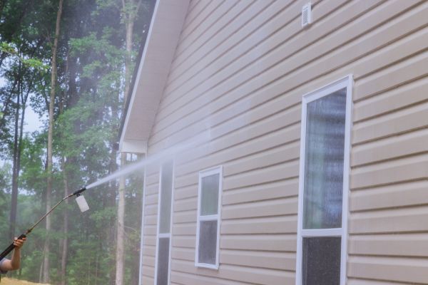 House Washing in Mequon