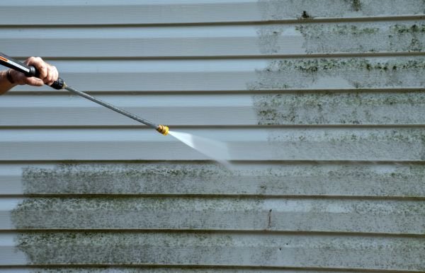 House Pressure Cleaning in Mequon