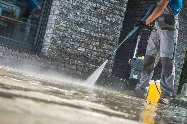 Storefront Pressure Washing in Mequon