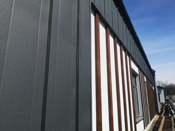 Aluminum Siding Power Washing in Mequon
