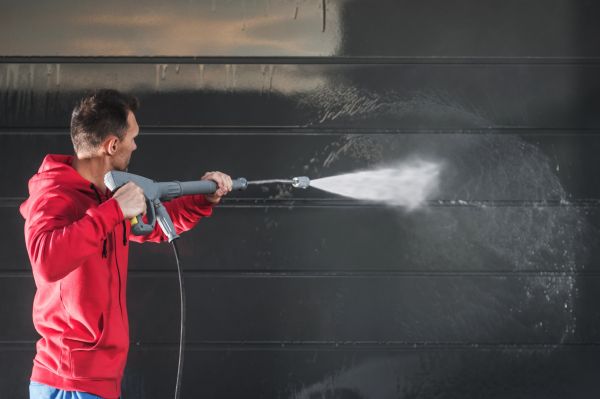 Townhouse Pressure Washing in Mequon