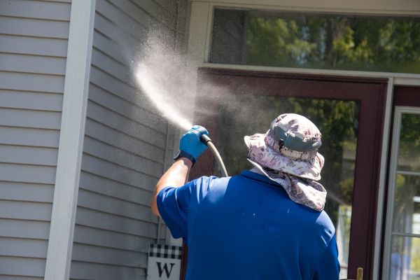 Siding Pressure Washing in Mequon
