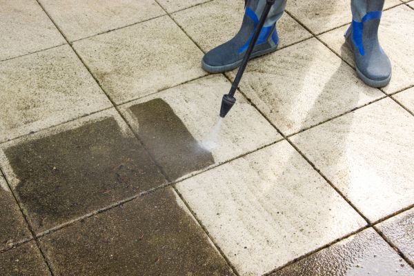 Outdoor Concrete Cleaning in Mequon